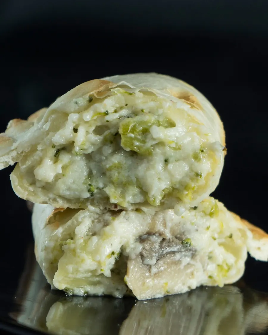 Empanada de brócoli y champiñones